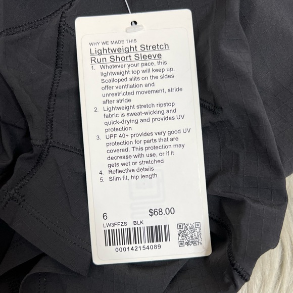 Lululemon high neck run and train tee - Picture 7 of 8